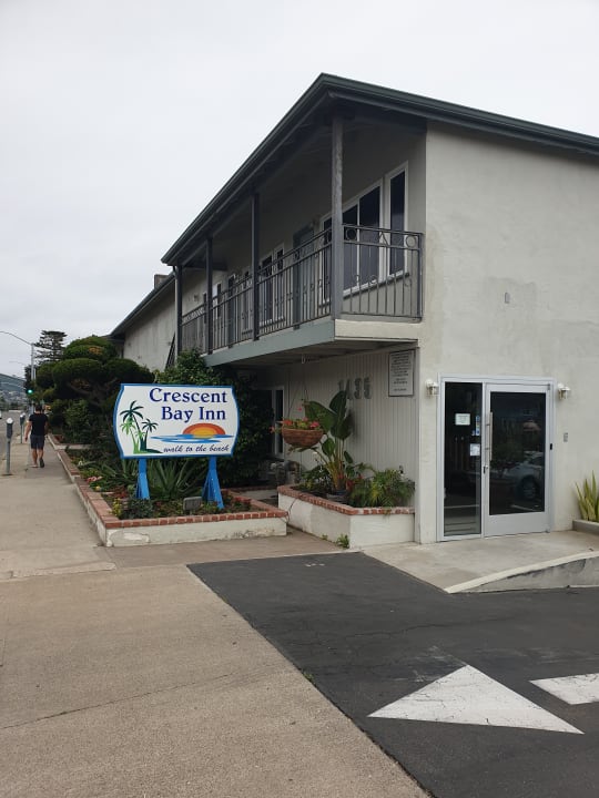 Außenansicht Hotel Crescent Bay Inn