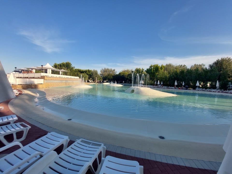 Pool Isamar Holiday Village