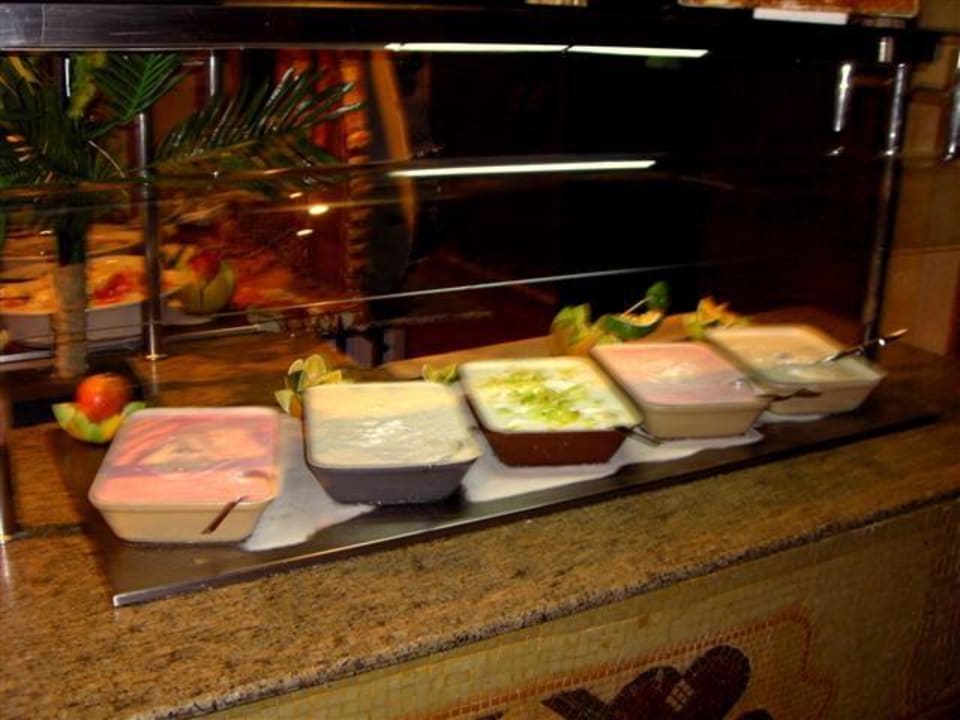 Frühstücks-Buffet im Hauptrestaurant SUNRISE Royal Makadi Resort