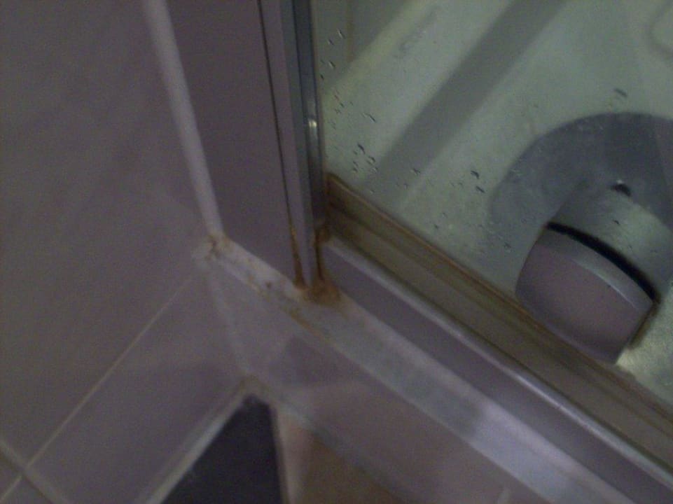 Schimmel in der Dusche Hotel Kasteel Terworm