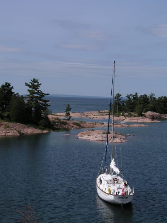 Sailing Excursions on Stormy Night Killarney Mountain Lodge