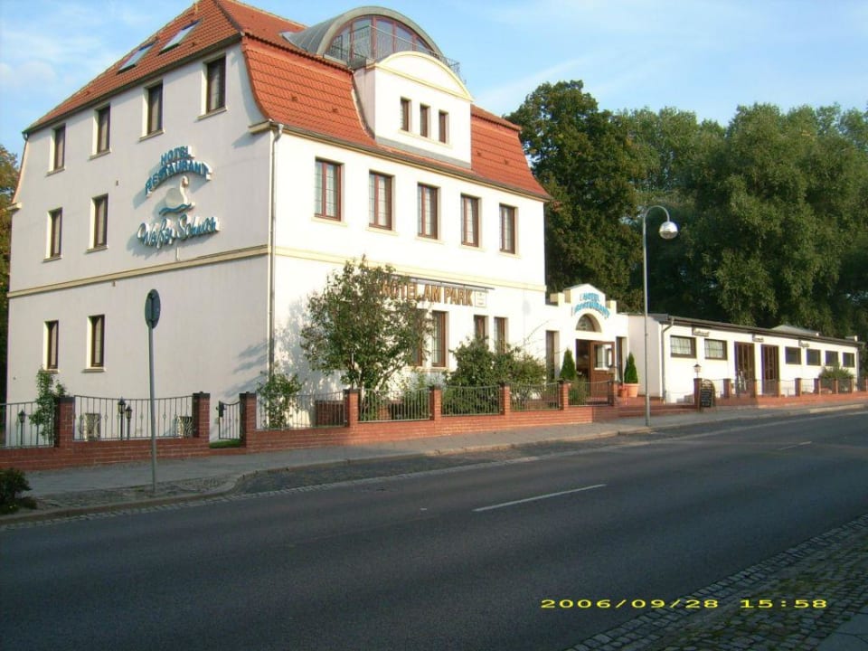Aussenansicht Land-gut-Hotel Weißer Schwan