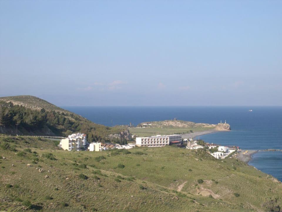 Blick über die Hotelanlage Dimitra Beach Hotel & Suites