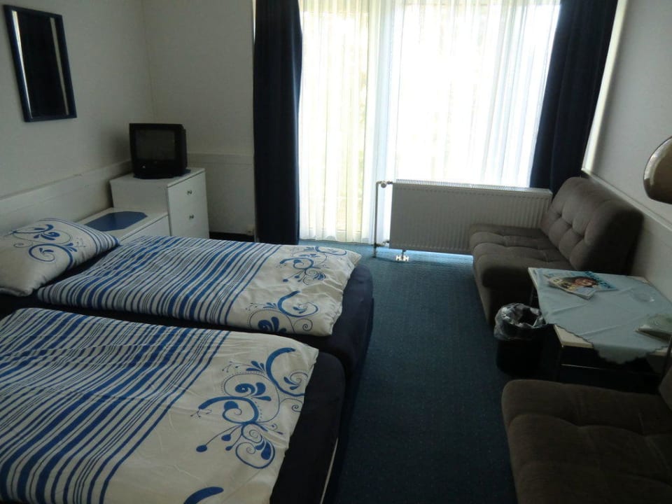 Zimmer mit kleinem TV Garni Hotel Meereswoge