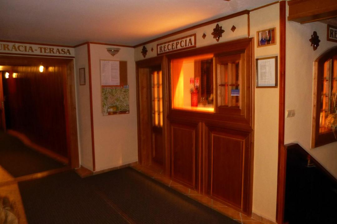 Rezeption Hotel Kuria