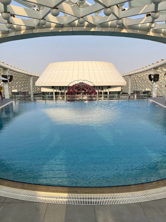 Pool W Abu Dhabi - Yas Island