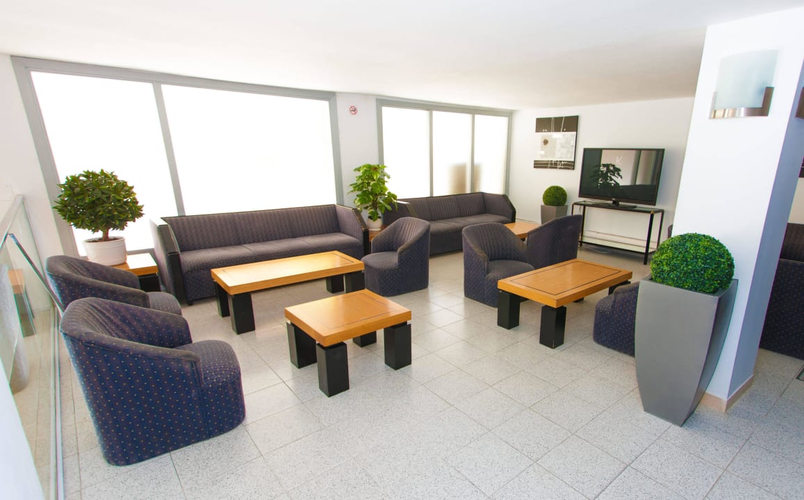 Hall Hotel Kilimanjaro