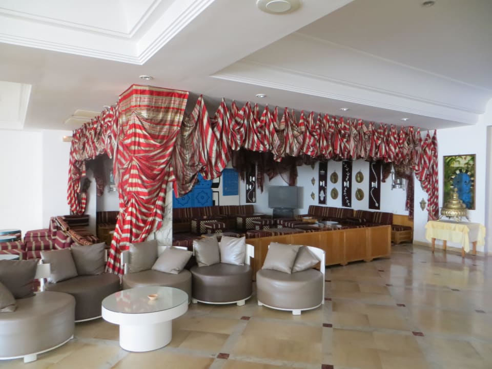 Die Schischa-Ecke mit TV El Mouradi Club Kantaoui