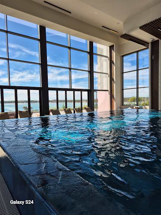 Pool Anda Barut Collection