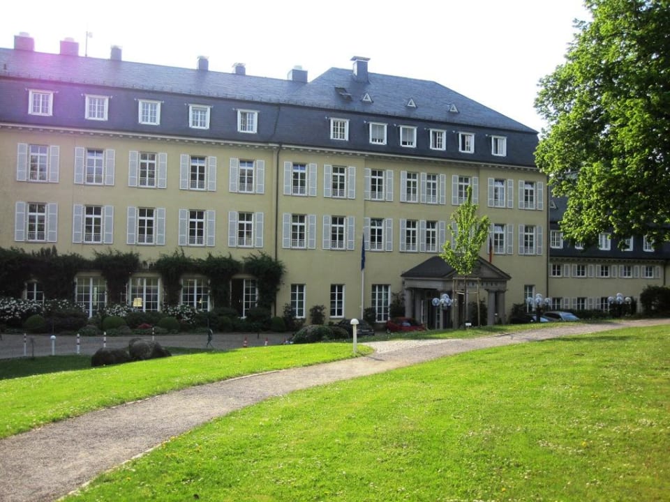 Hotelanlage Steigenberger Icon Grandhotel Petersberg