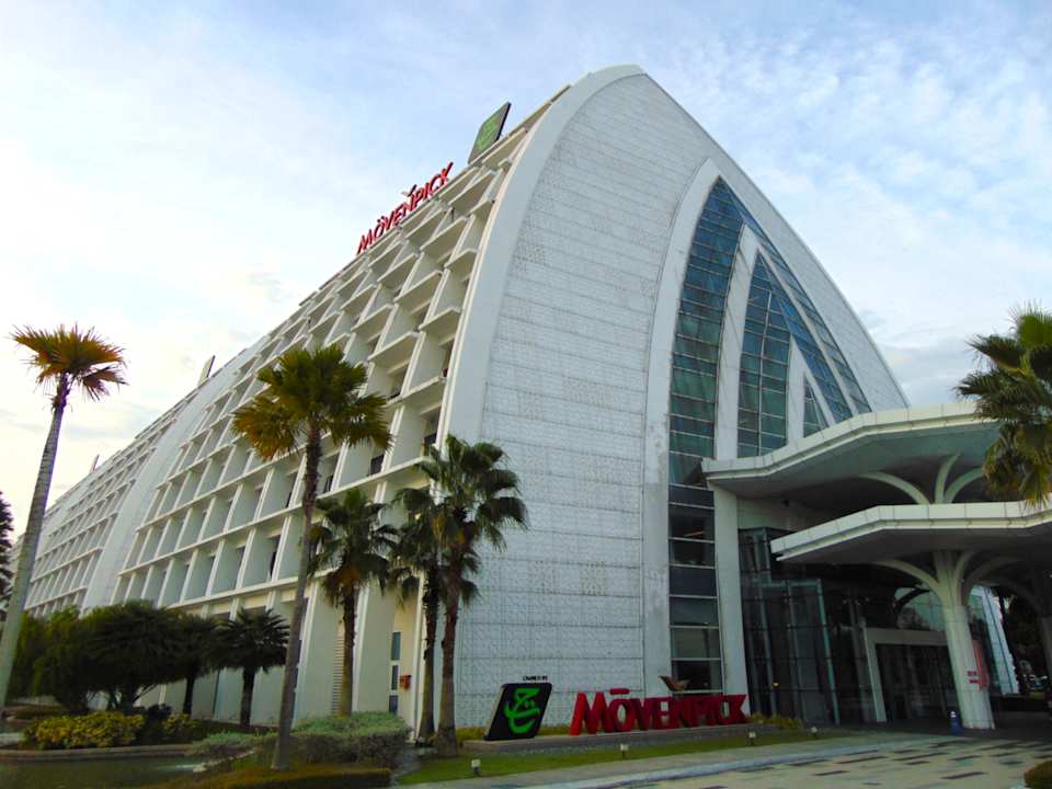 Außenansicht Movenpick Hotel & Convention Centre KLIA