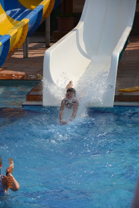 Rutsche Quattro Beach Spa & Resort