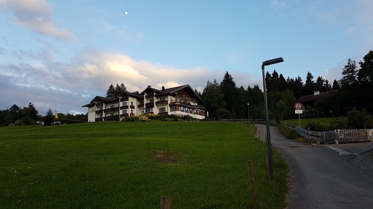 Außenansicht Ringhotel Nebelhornblick