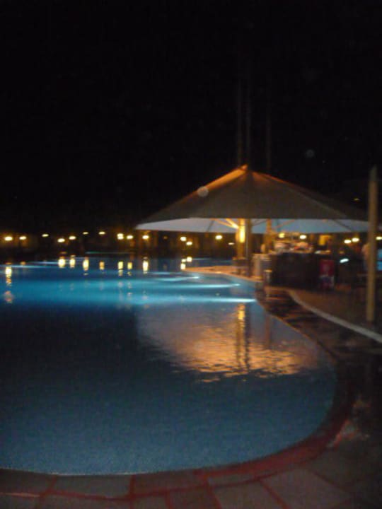 Pool am Abend, war auch immer schöön Arum Barut Collection