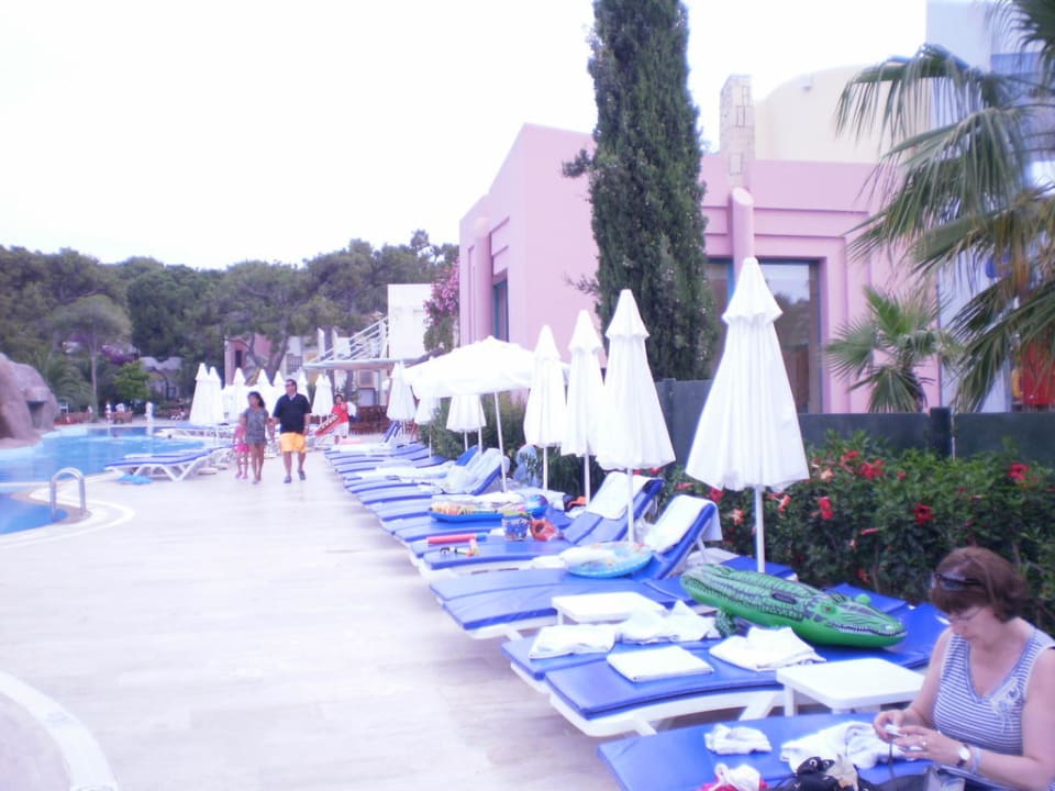 Weg zum Clubgelände Blue Waters Club