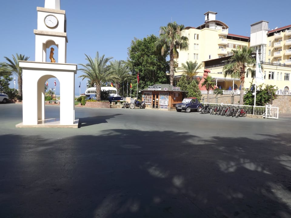 Eingang Hotel Club Paradiso