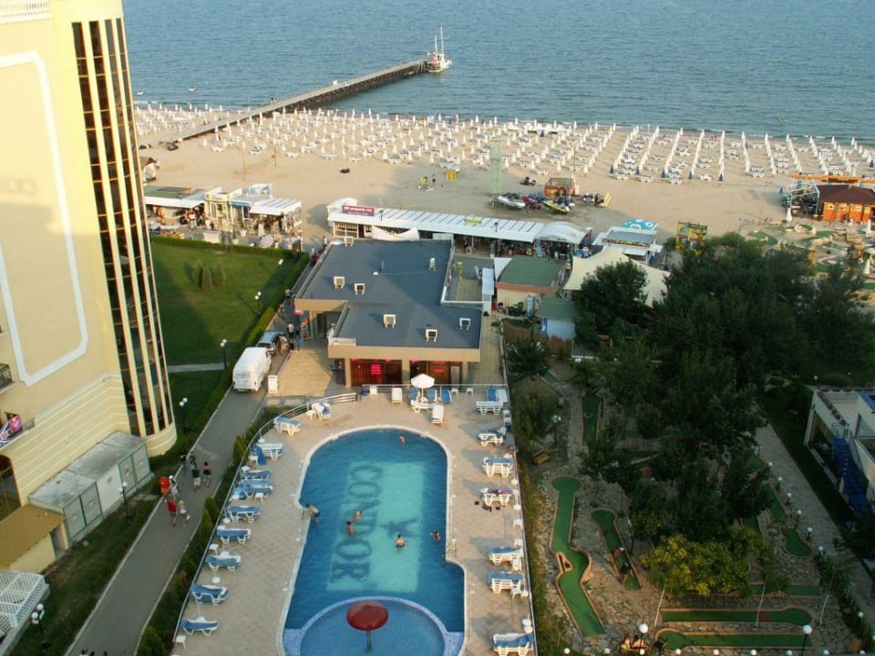 Widok z balkonu MPM Hotel Condor