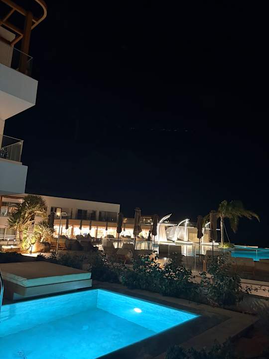 Pool Enorme Santanna Island