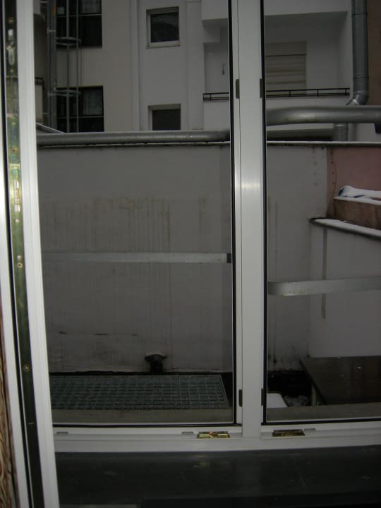 Blick aus dem Fenster Boutique 003 Köln am DOM, Trademark Collection by Wyndham