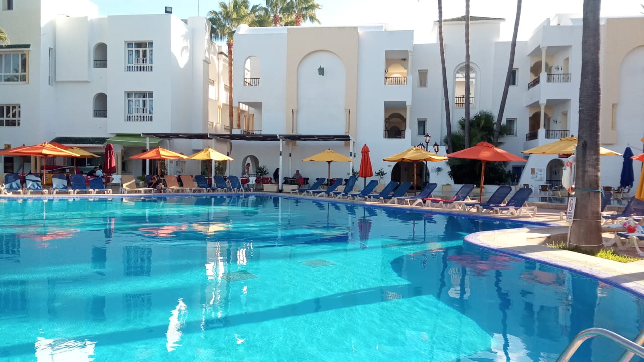 Pool Hotel Nesrine