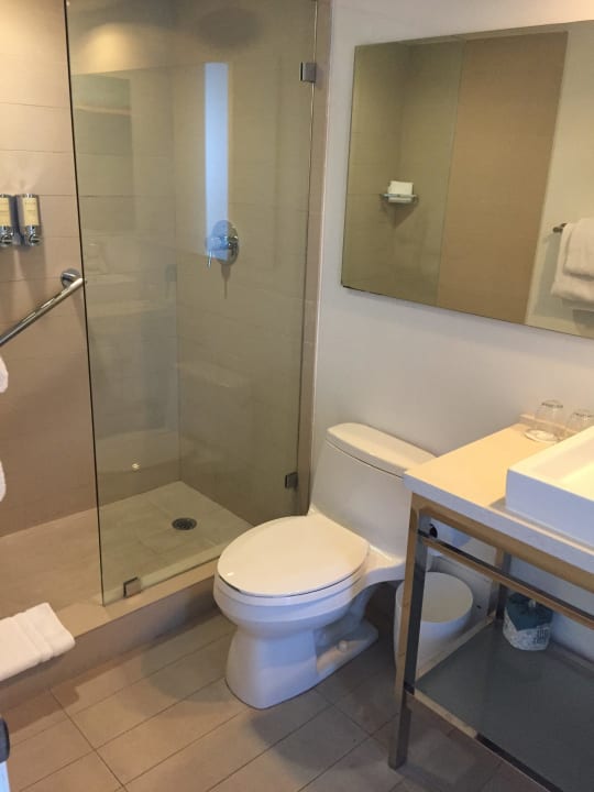 Bad Sonesta Fort Lauderdale