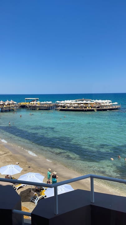 Strand Salamis Bay Conti Resort Hotel & Casino