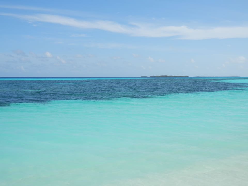 Traumhafter Strand im Süden Kuredu Island Resort & Spa