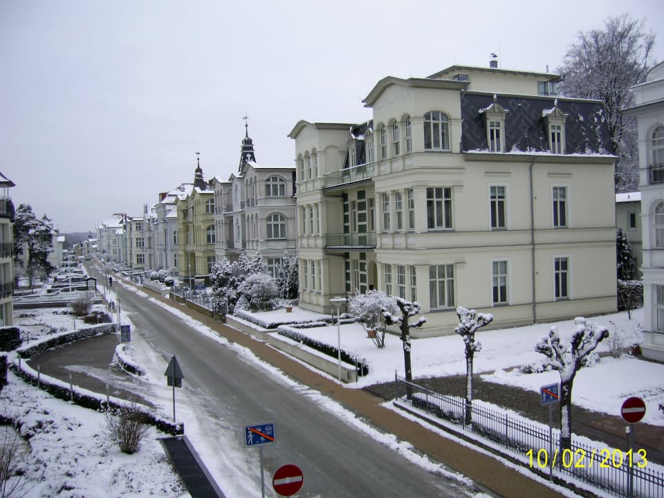 Blick vom Balkon auf die Strassenseite Hotel am Fischerstrand