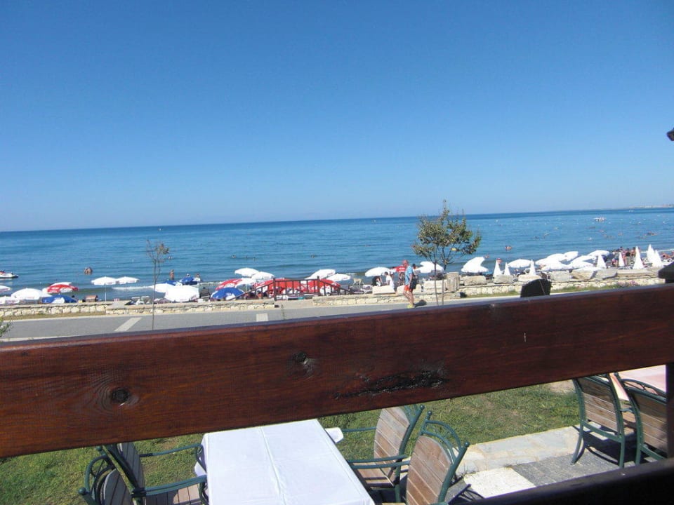 Blick vom Restaurant auf das Meer Clover Magic Nova Beach