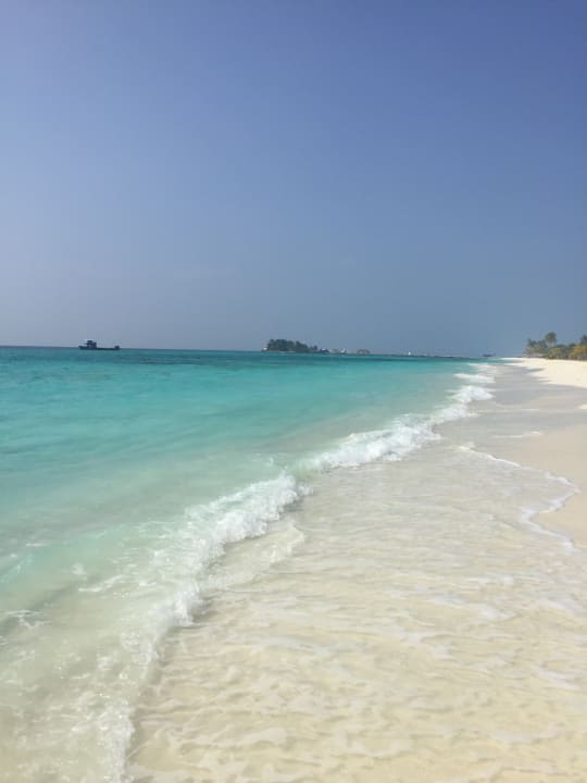 Strand Kuredu Island Resort & Spa