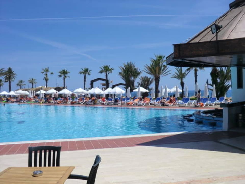 Pool Emelda Sun Club