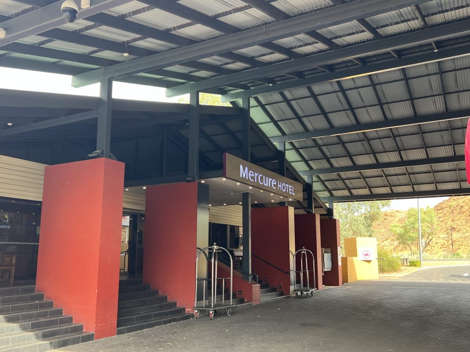 Außenansicht Mercure Alice Springs Resort