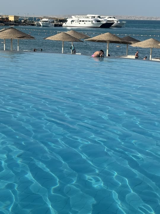 Pool JAZ Elite Casa del Mar Beach