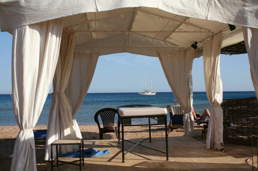 Massagezelt am Strand JAZ Dahabeya