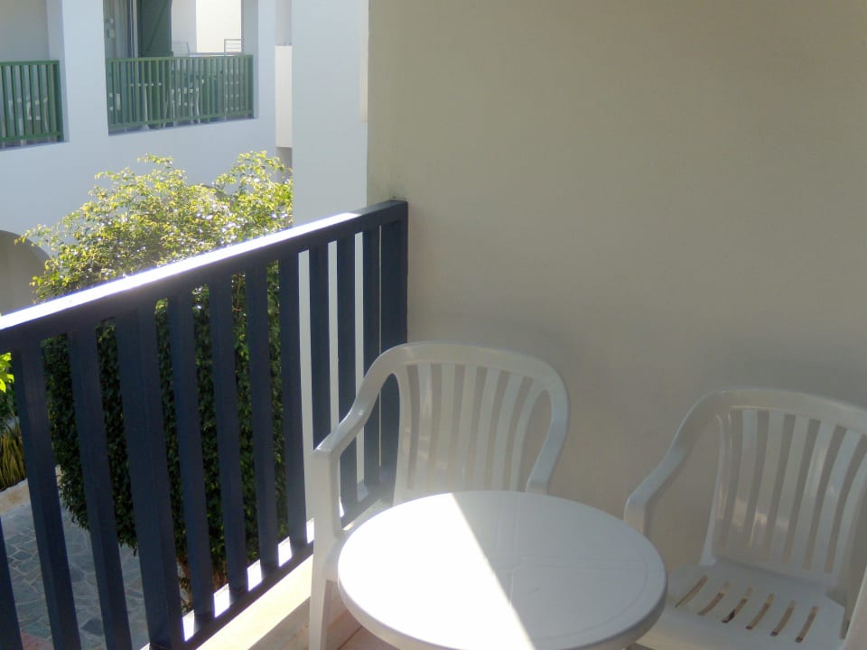 Der Balkon des Apartments Kefalos Beach Holiday Village