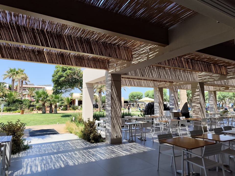 Gastro Anissa Beach & Village