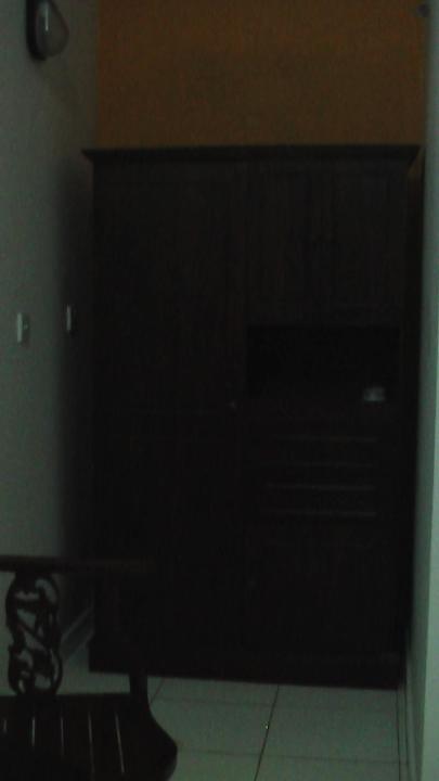 Schrank mit div. Ablagen  Sakura Hana Gästehaus