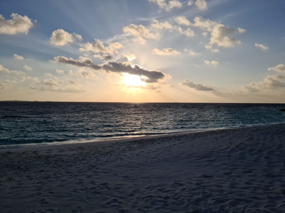 Strand Cora Cora Maldives