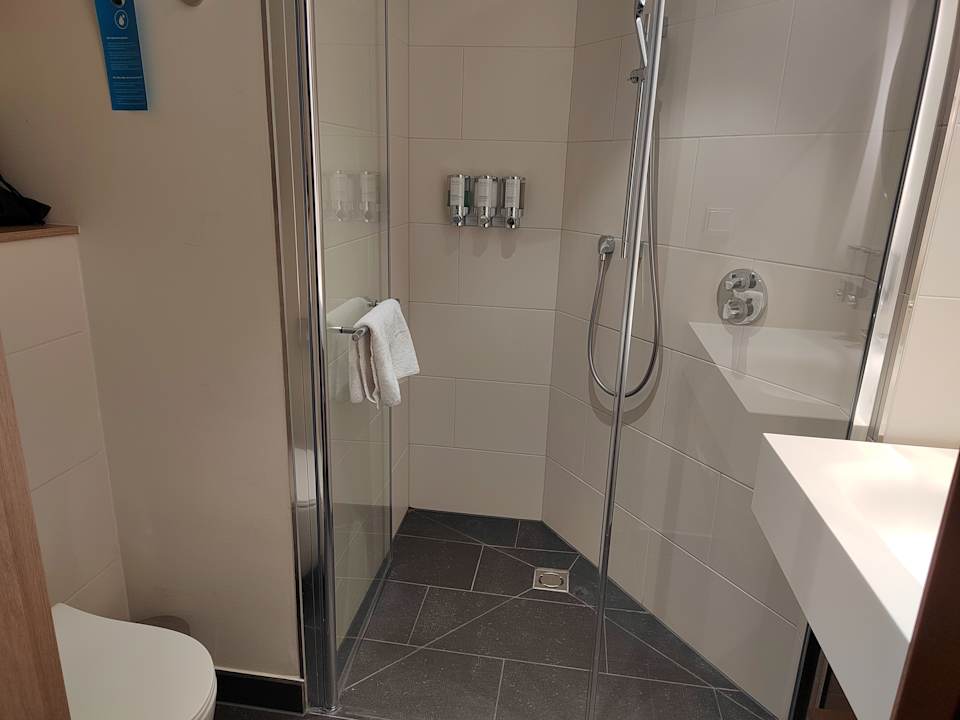 Zimmer Hampton By Hilton Vienna City West