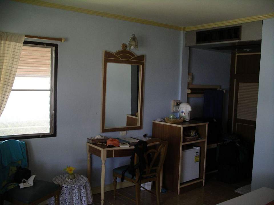 Einrichtung Beachfront Bungalow Hotel Coral Island Resort