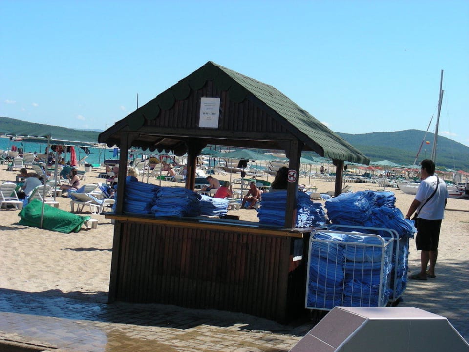 Handtuchwechsel von 8-18 Uhr am Strand Duni Royal Pelican Resort