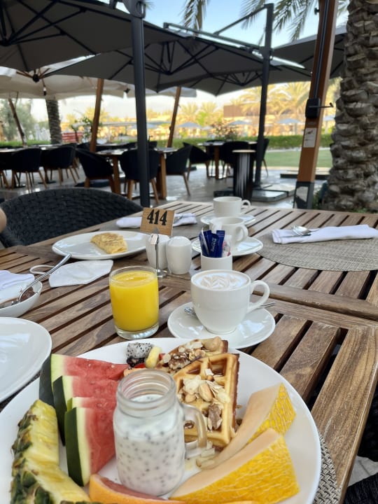 Gastro Saadiyat Rotana Resort &  Villas