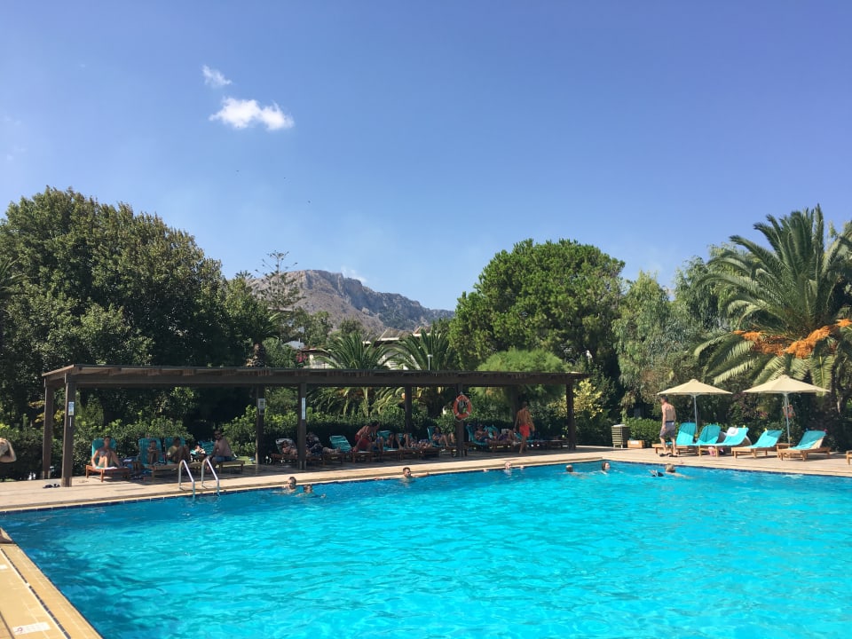 Pool Apollonia Beach Resort & Spa