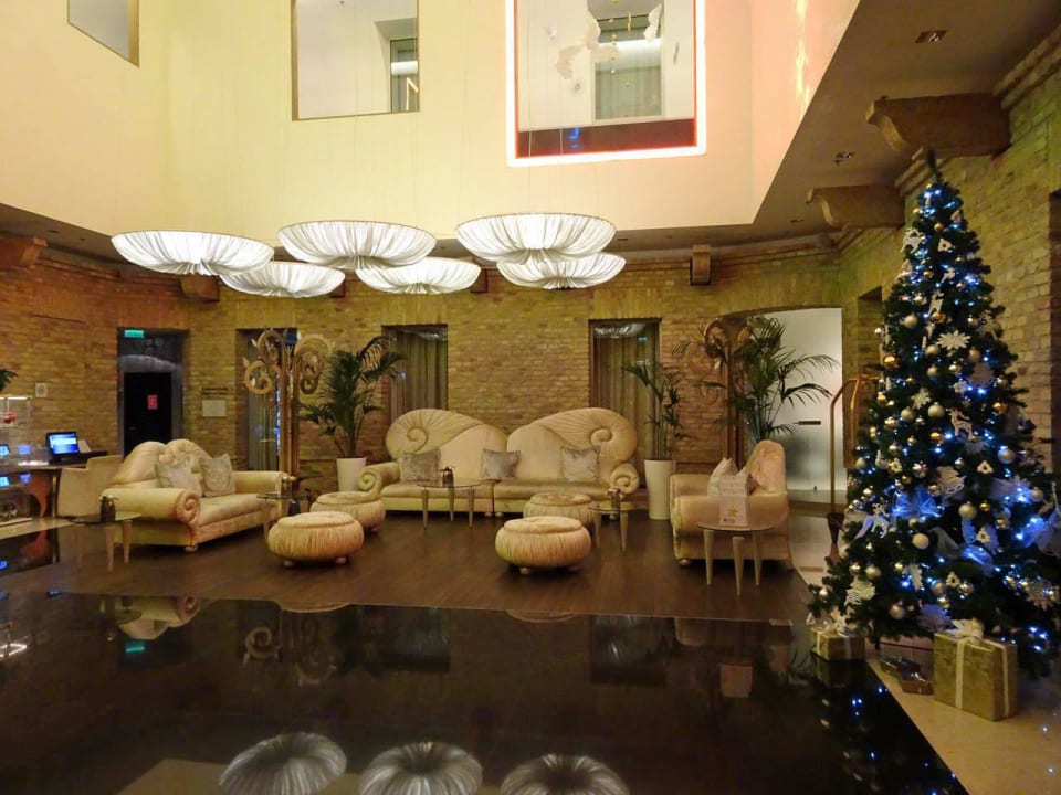 Lobby Grand Budapest