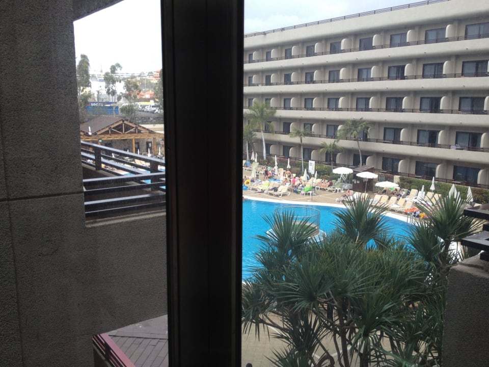 Blick aus Aufzug GF FANABE