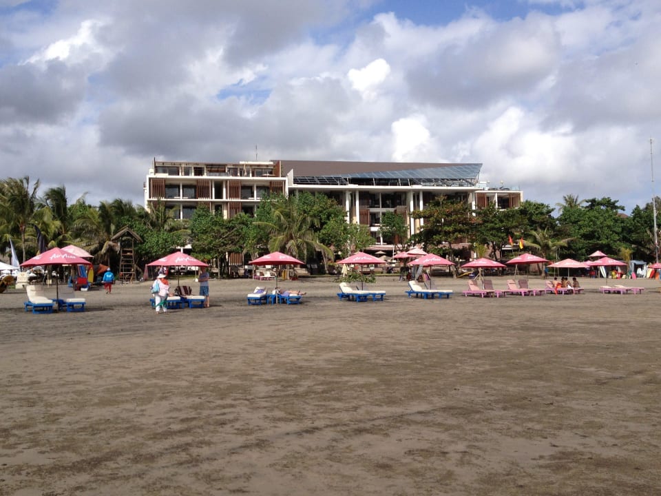 Anantara vom Strand aus Anantara Seminyak Resort & Spa