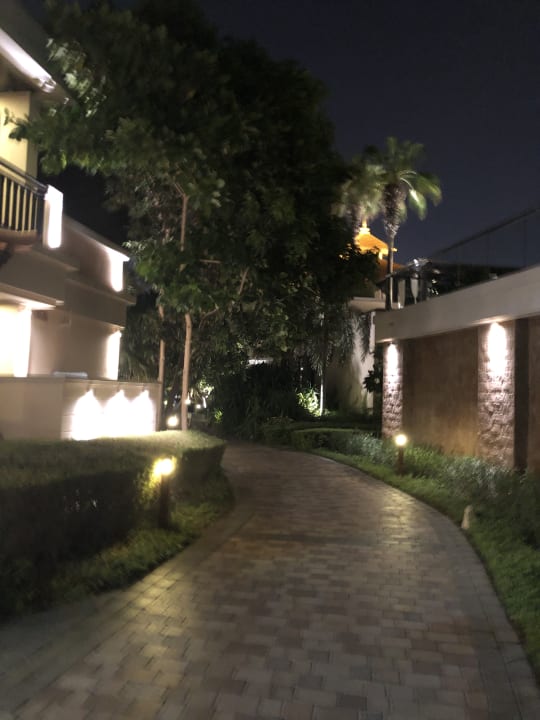 Gartenanlage Anantara The Palm Dubai Resort