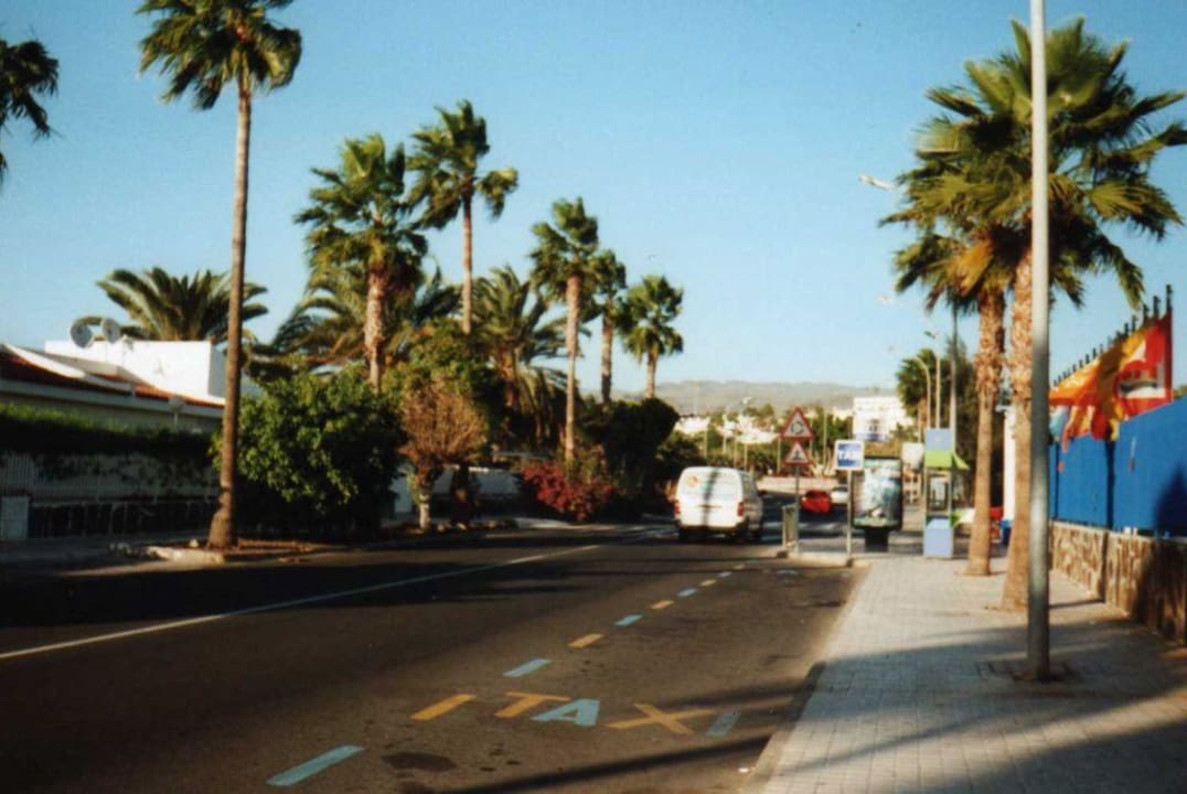 Taxistand vor Duna Flor Hotel Bungalows Duna Flor