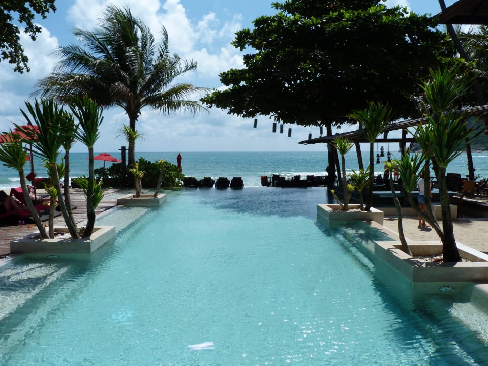 Blick über Pool zum Meer Anantara Rasananda Koh Phangan -  Villas