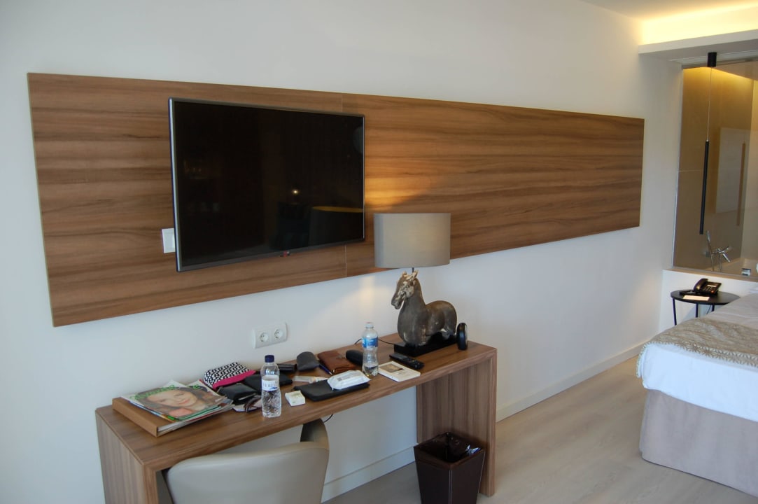 Zimmer-LED-TV Zafiro Palace Alcudia